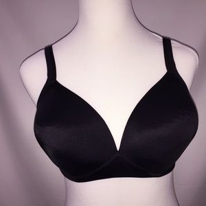 NWOT Warners 40C black bra